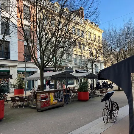 Sur La Place Des Carmes Apartment Rouen